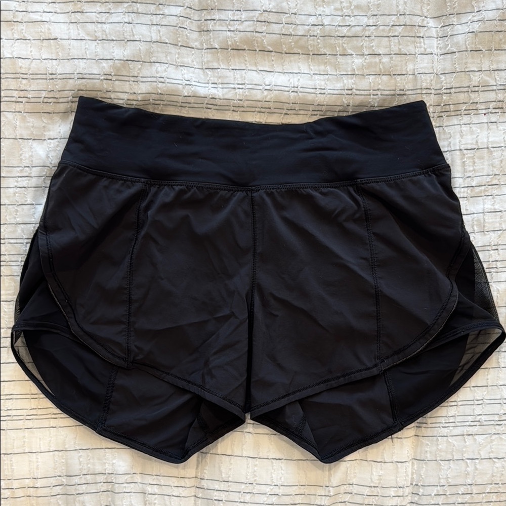 Lululemon Hotty Hot Low- Rise Lined Short 2.5"- Black